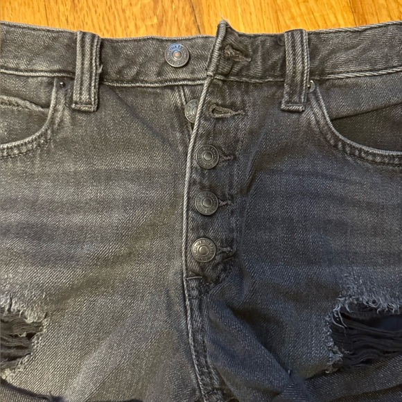 We The Free People Womens Black Button Fly  distressed Shorts 28 (b5 - Picture 3 of 8